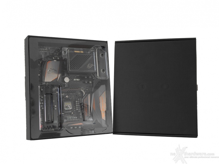 ASUS MAXIMUS VIII EXTREME ASSEMBLY 2. Packaging & Bundle 4
