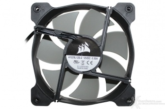 Corsair Carbide 400C & 400Q 4. Raffreddamento 5