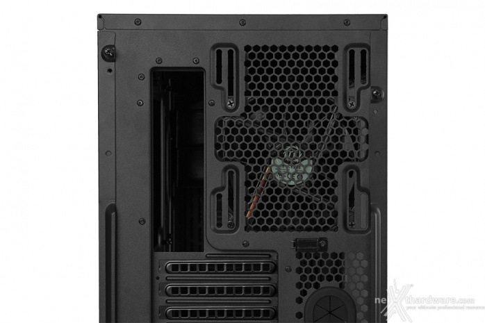 Thermaltake Suppressor F31 3. Esterno - Parte Seconda 2