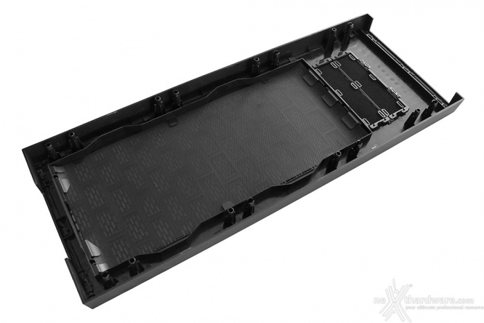 Thermaltake Core X71 2. Esterno 6