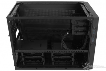 Thermaltake Core X9 3. Interno 7