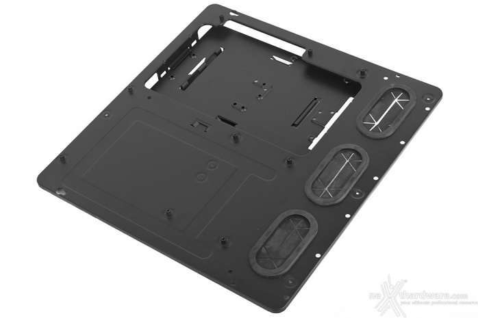 Thermaltake Core X9 3. Interno 5