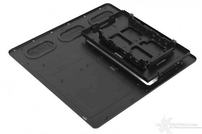 Thermaltake Core X9 3. Interno 6