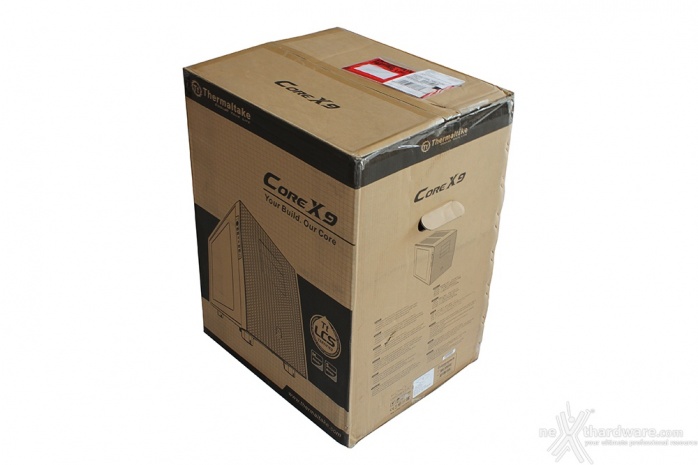 Thermaltake Core X9 1. Packaging & Bundle 1