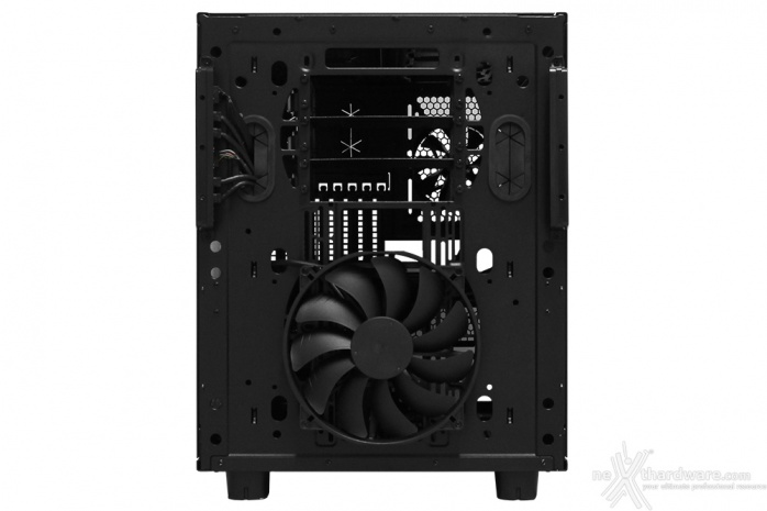 Thermaltake Core X9 2. Esterno 5