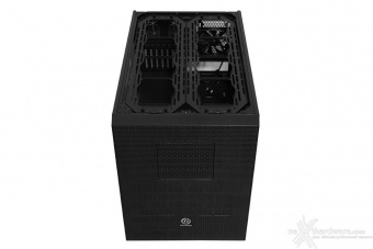 Thermaltake Core X9 2. Esterno 8