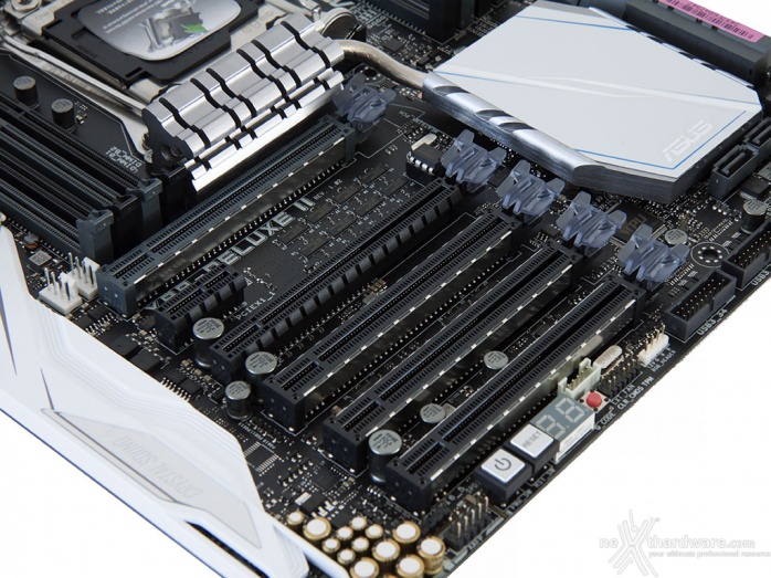 ASUS X99-DELUXE II 5. Vista da vicino - Parte seconda 5