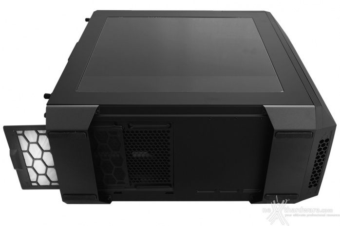 Cooler Master MasterCase Maker 5 3. Esterno - Parte seconda 6