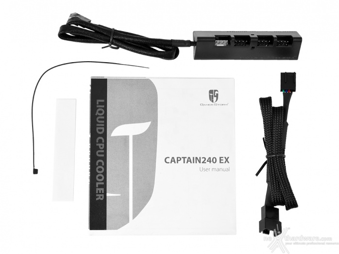 Gamer Storm Captain 240 EX 1. Confezione e bundle 3