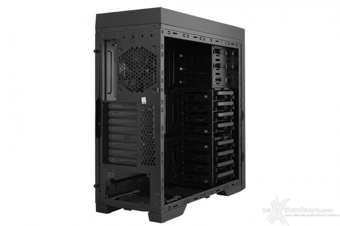 Antec P9 Window 4. Interno 2