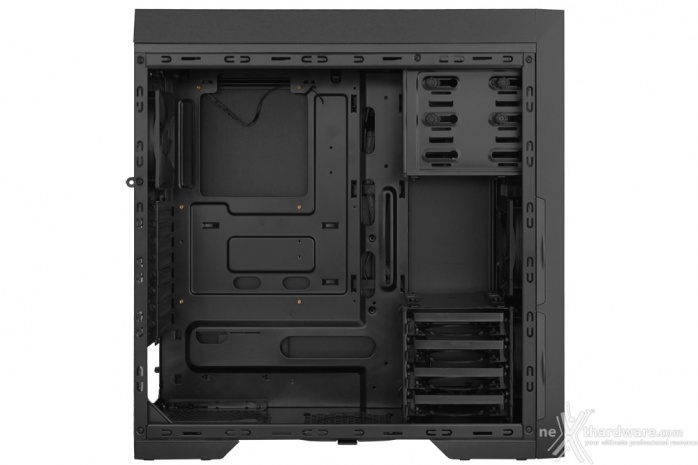 Antec P9 Window 4. Interno 3