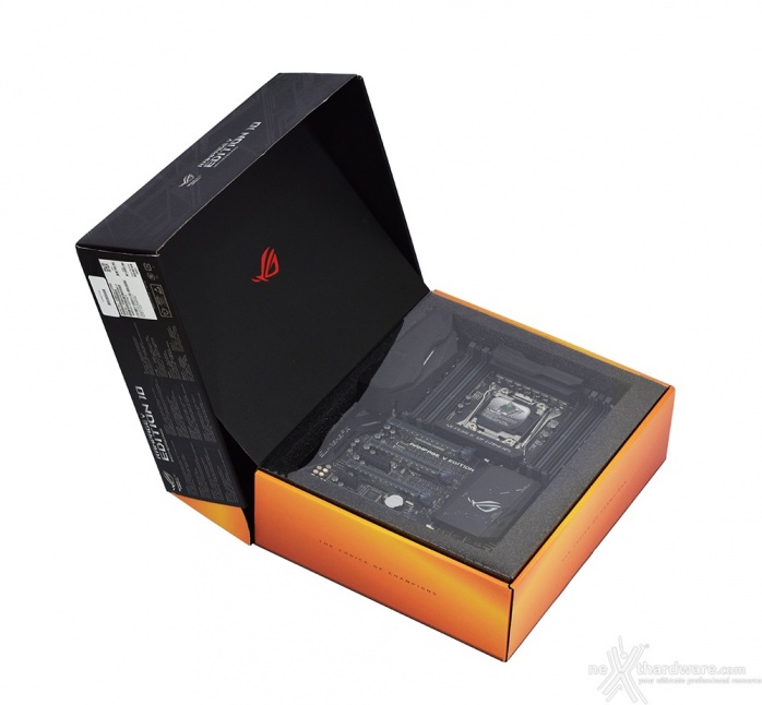 ASUS ROG RAMPAGE V EDITION 10 3. Packaging & Bundle 3