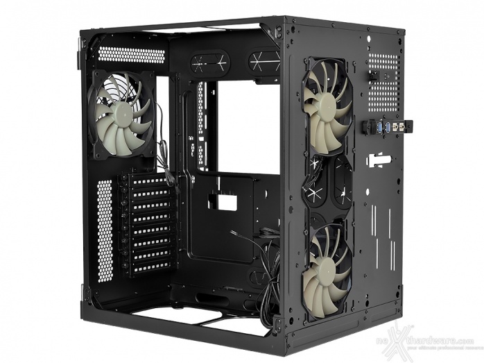 Corsair Carbide AIR 740 6. Particolari 5
