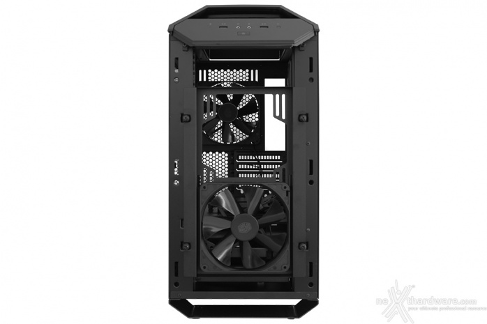 Cooler Master MasterCase Pro 3 2. Esterno - Parte prima 7