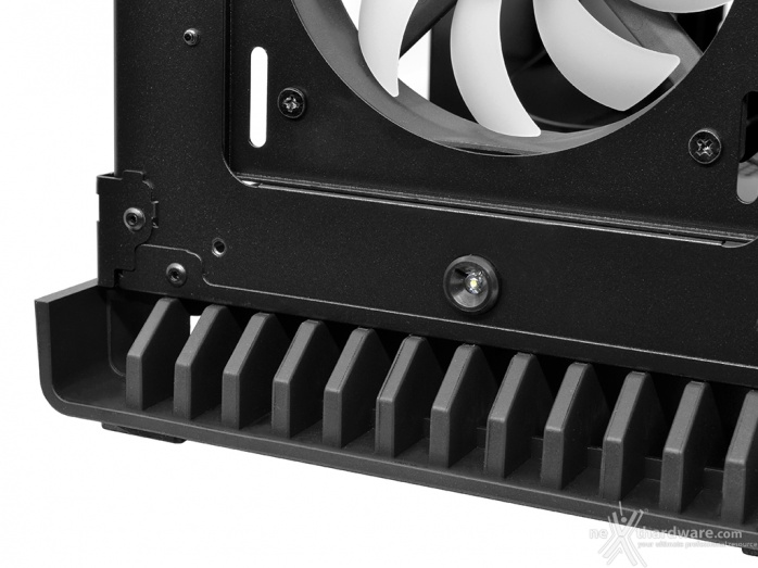 Corsair Crystal 570X RGB 6. Particolari 4