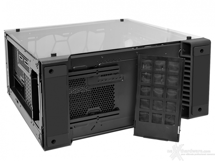 Corsair Crystal 570X RGB 3. Esterno - Parte seconda 9