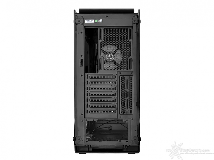 Corsair Crystal 570X RGB 3. Esterno - Parte seconda 2