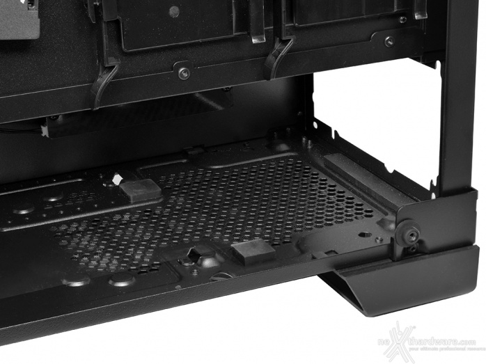 Corsair Crystal 570X RGB 5. Interno - Parte seconda 4