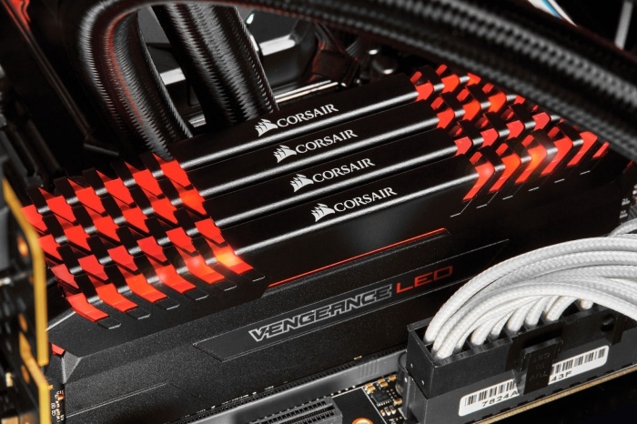 Corsair Vengeance LED 3200MHz 32GB 1