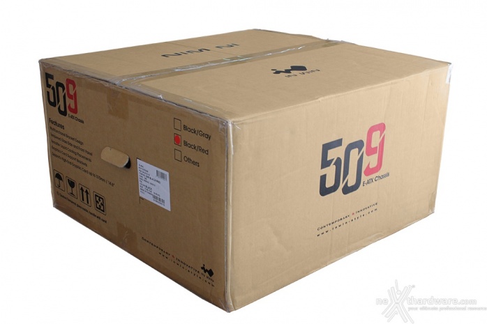 IN WIN 509 ROG Edition 1. Packaging & Bundle 1
