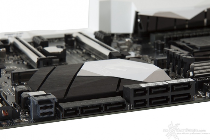 GIGABYTE AORUS GA-Z270X-Gaming 7 5. Connettività 1
