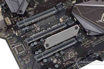 ASUS ROG MAXIMUS IX APEX 6. Caratteristiche peculiari 12