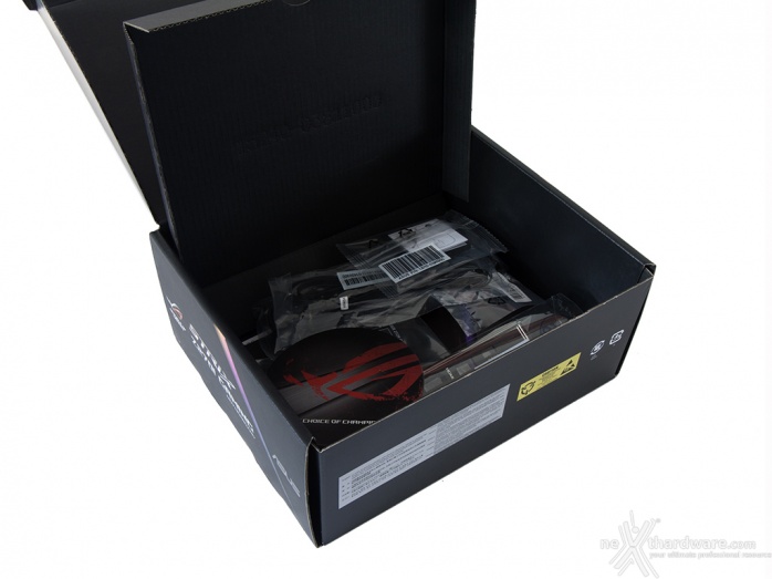 ASUS ROG STRIX Z270I GAMING 2. Packaging & Bundle 4