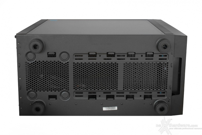 Thermaltake Core X31 Tempered Glass Edition 2. Esterno 11