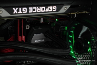 Antec Cube by Razer 5. Installazione componenti 10