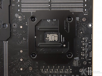 ASUS ROG MAXIMUS IX EXTREME 6. Caratteristiche peculiari 11