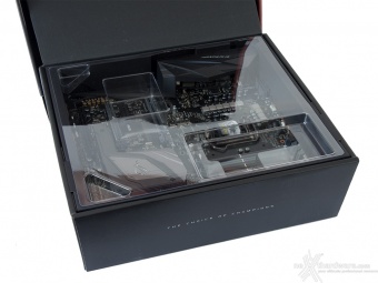 ASUS ROG MAXIMUS IX EXTREME 2. Packaging & Bundle 3