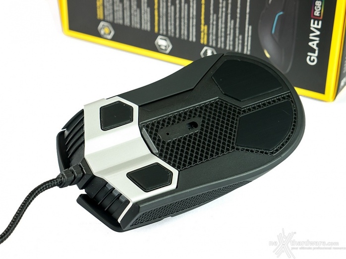 CORSAIR GLAIVE RGB 2. Visto da vicino 3