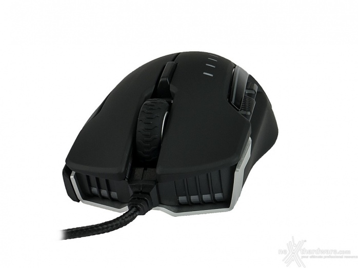 CORSAIR GLAIVE RGB 2. Visto da vicino 2