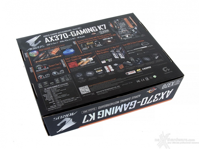 GIGABYTE AORUS AX370-Gaming K7 3. Packaging & Bundle 2