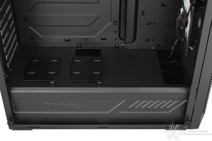 Antec P8 3. Interno 4