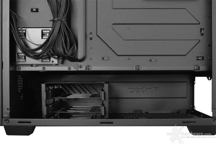 Antec P8 3. Interno 6