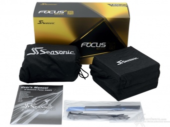 Seasonic FOCUS Plus 850W Platinum & 750W Gold 1. Packaging & Bundle 10