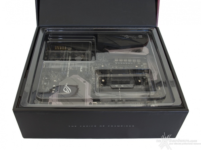 ASUS ROG CROSSHAIR VI EXTREME 1. Packaging & Bundle 3