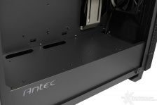 Antec P110 Luce 3. Interno 10