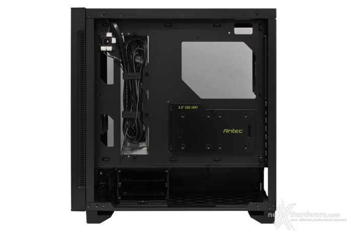 Antec P110 Luce 3. Interno 14