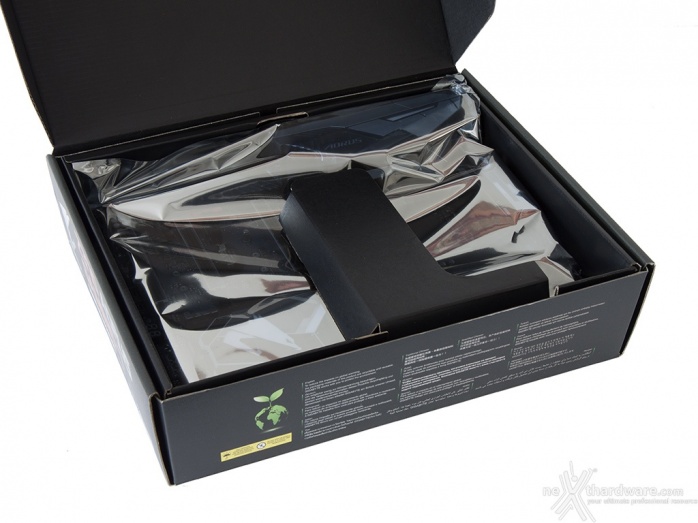 GIGABYTE Z370 AORUS Gaming 7 2. Packaging & Bundle 3