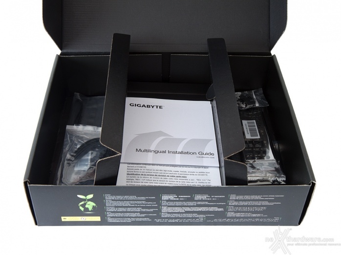 GIGABYTE Z370 AORUS Gaming 7 2. Packaging & Bundle 4