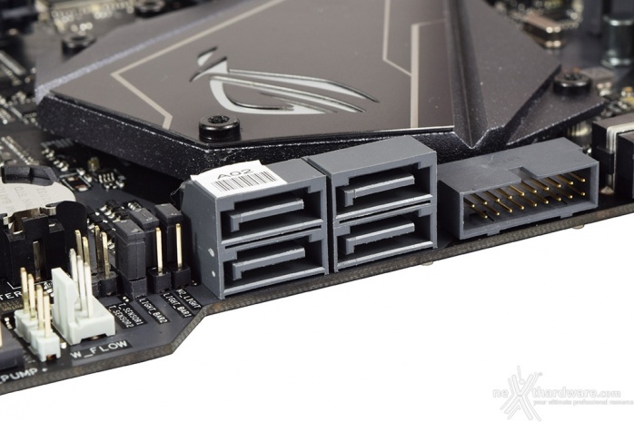 ASUS ROG MAXIMUS X APEX 5. Connettività 1