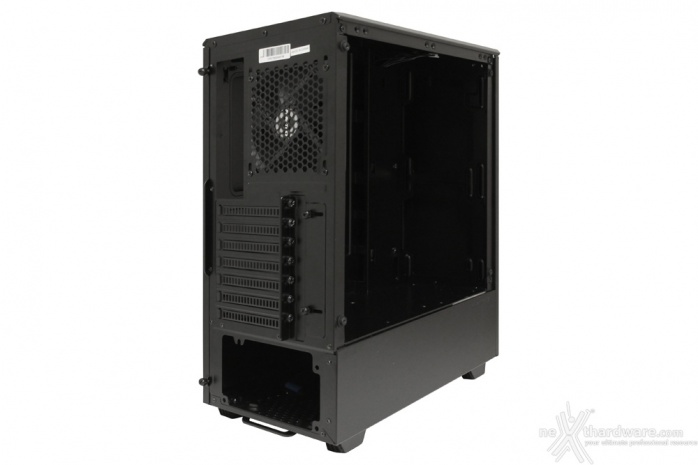 Phanteks Eclipse P300 3. Interno 3