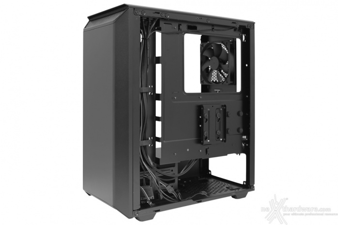 Phanteks Eclipse P300 3. Interno 5