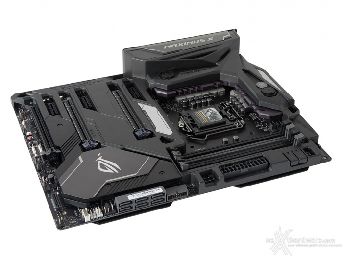 ASUS ROG MAXIMUS X FORMULA 3. Vista da vicino 1