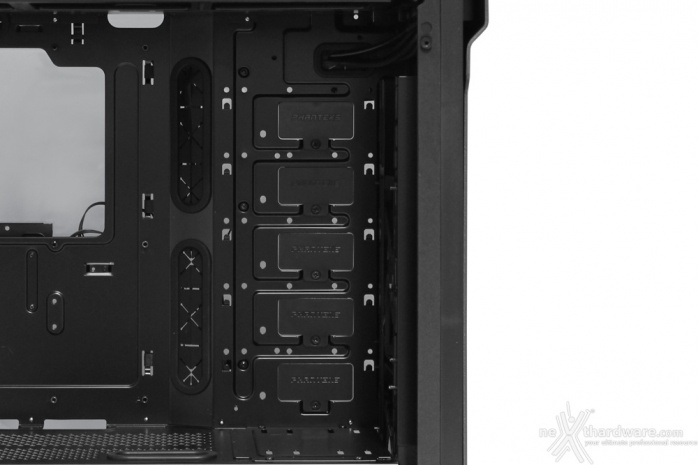 Phanteks Enthoo EVOLV ATX Tempered Glass 4. Interno - Parte prima 4