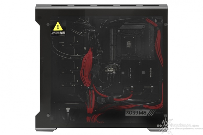 Phanteks Enthoo EVOLV ATX Tempered Glass 7. Installazione componenti 7