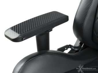 CORSAIR T1 RACE 3. Regolazioni ed ergonomia 10