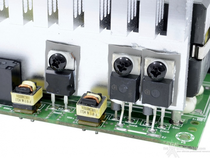 Seasonic PRIME Ultra 850 Titanium 5. Componentistica & Layout - Parte seconda 4